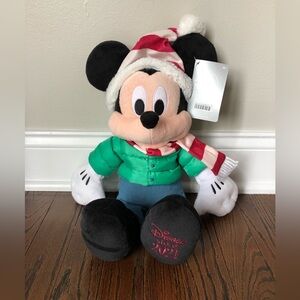 *NWT* Disney Store 2021 17” Mickey Mouse Plush w/Winter Hat/Pants and Snow Hat